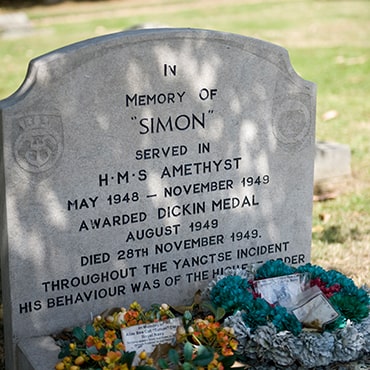 Photograph of Simon the cat's gravestone