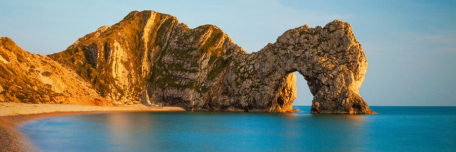 Photo of Durdle Door on a sunny day